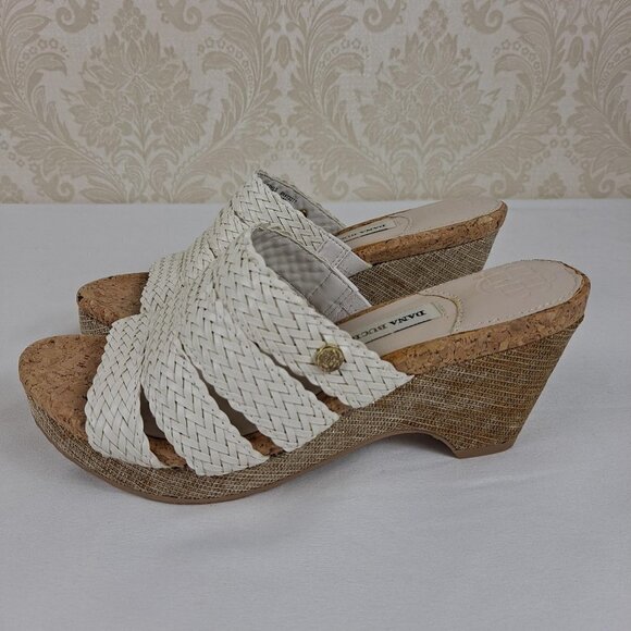 Dana Buchman Size 6M Billy Sandals White Woven Straps Cork Lined Insole NWOT - Picture 2 of 15